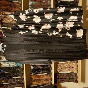 Night gown and robe set